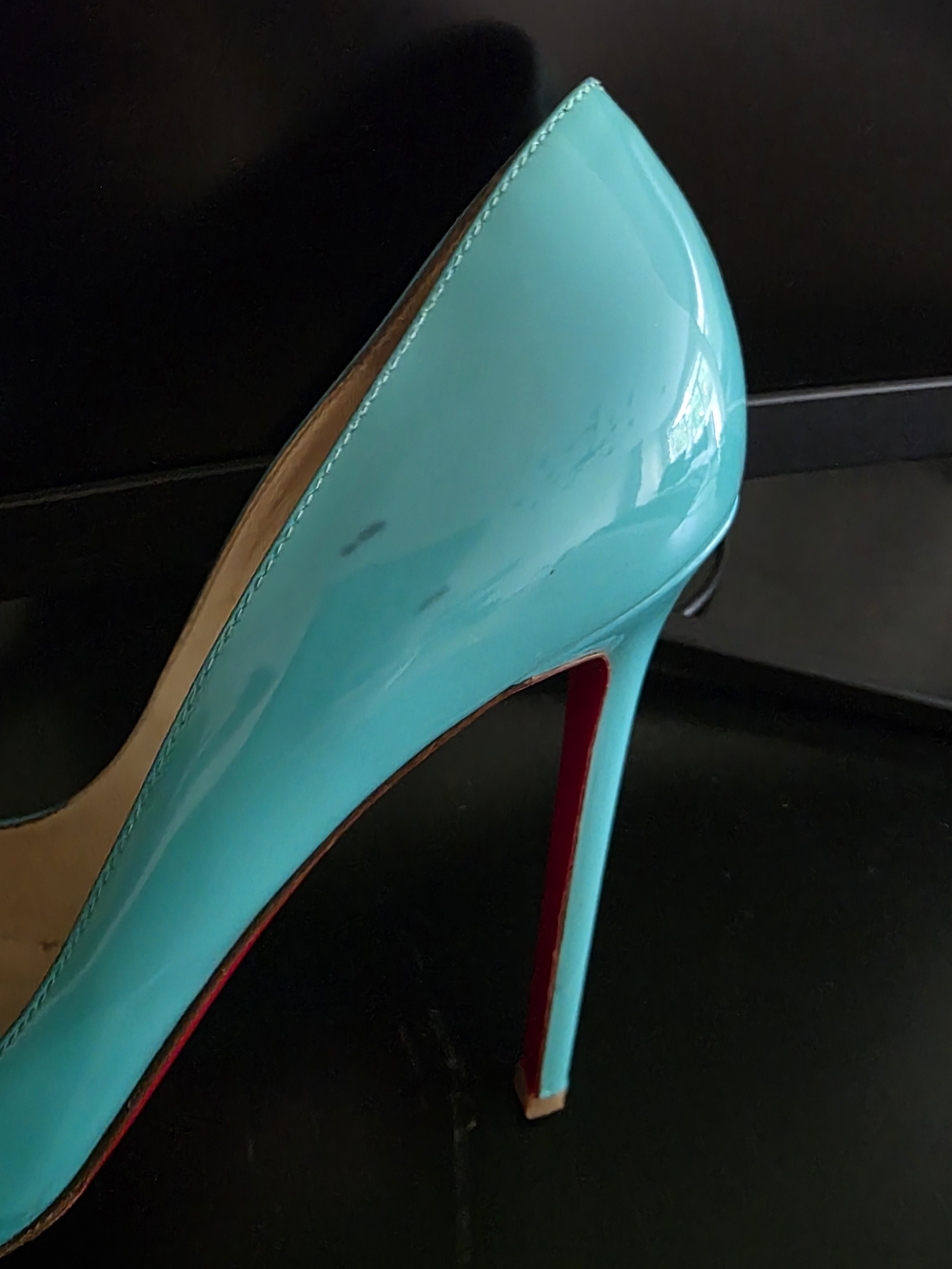 Christian Louboutin Aqua Turquoise Patent Leather Pointed-Toe Pumps 39 Kate - Picture 5 of 8